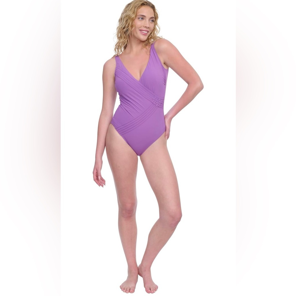 Gottex Women’s Surplice One Piece Bathing Suit Soft Cups and Adjustable Straps - Picture 4 of 9